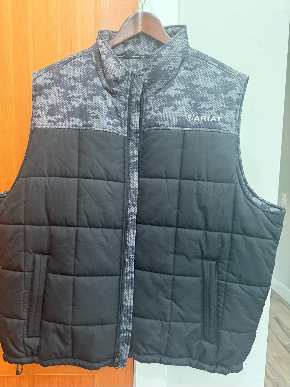 Ariat Black Vest with Gray Hex Camouflage Yoke